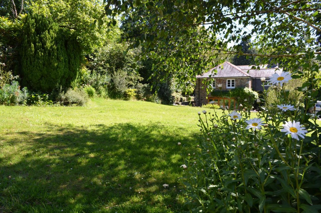 トットネス Bow Mill Farm Bed & Breakfast エクステリア 写真